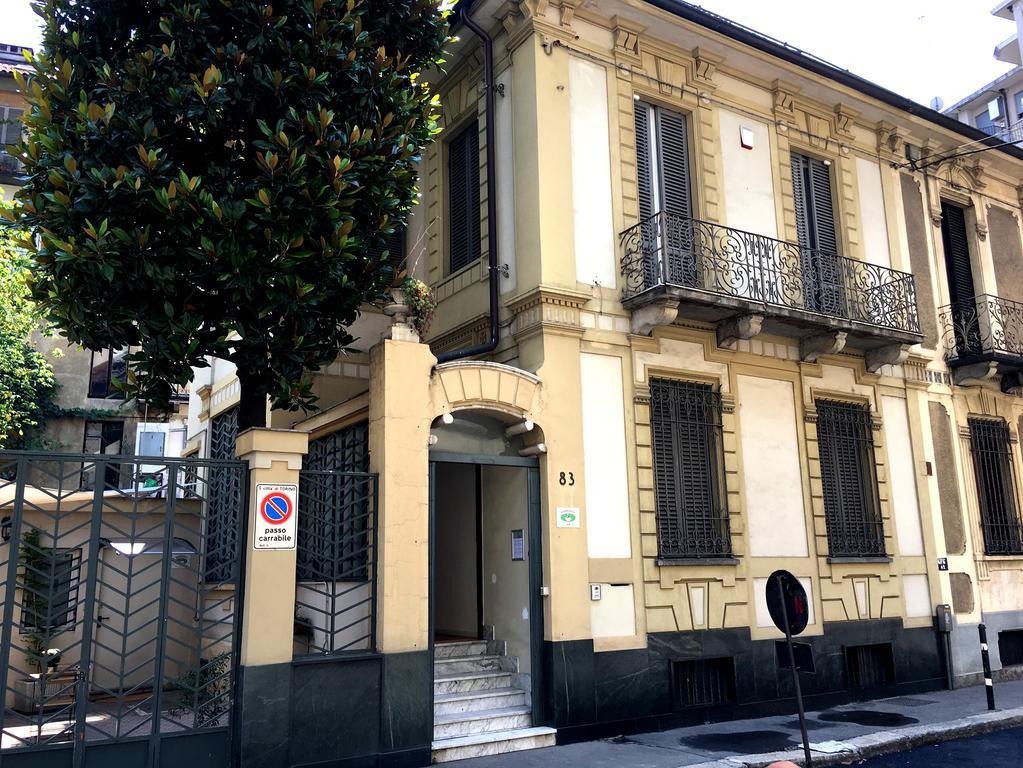 Bed and Breakfast Gabriele 83 Turín Exterior foto